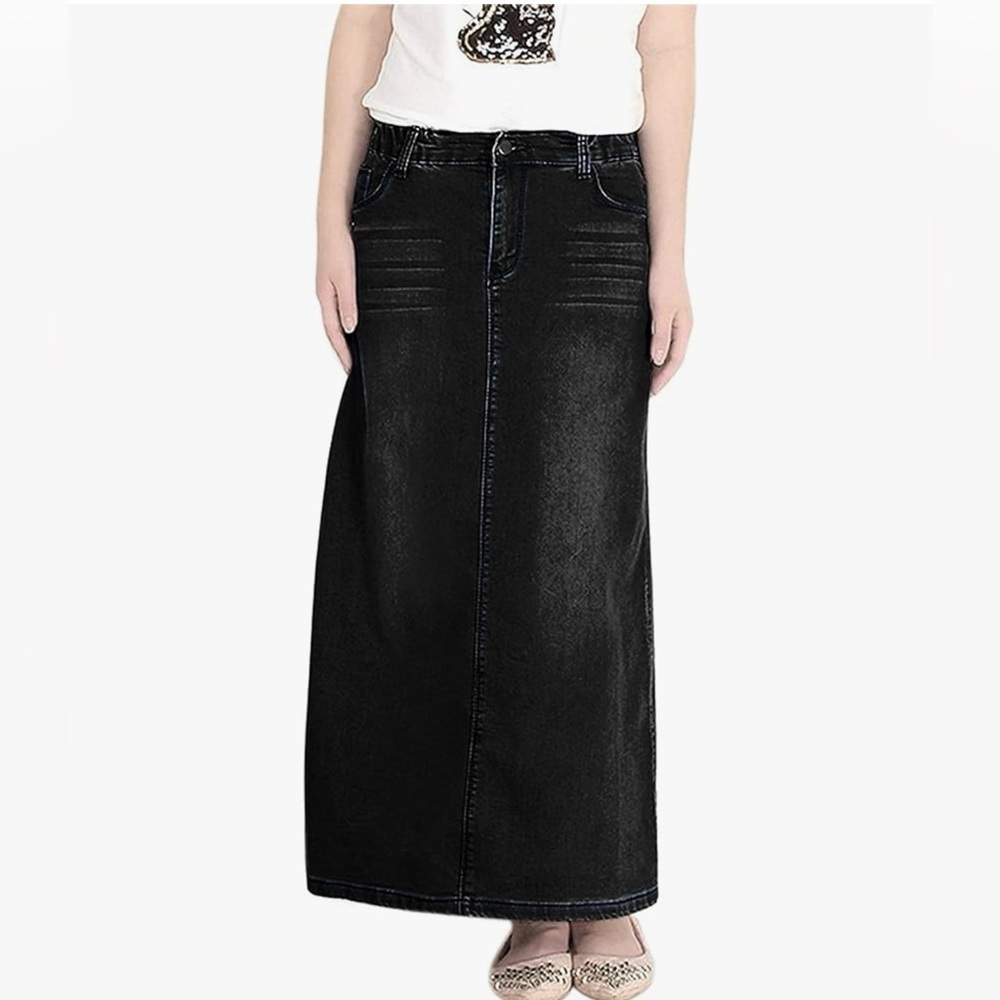 Casual Stretch Waist Black Washed Denim A-Line Maxi Skirt Size Medium.